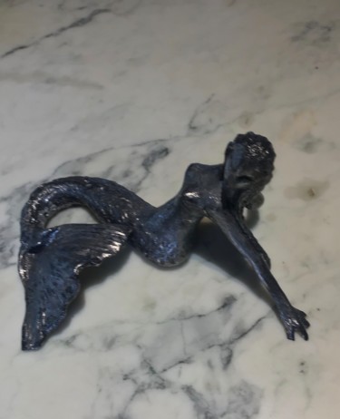 Escultura titulada "Sirène argent" por Michel, Obra de arte original, Arcilla