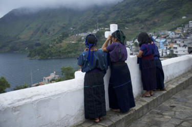 Photographie intitulée "Guatemala" par Lucien Duhamel, Œuvre d'art originale