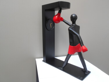 Sculptuur getiteld "Coup de poing" door Ludo, Origineel Kunstwerk, Metalen