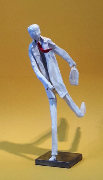 Sculpture intitulée "L homme qui court" par M.Ou Mme Rajot Jean Louis, Œuvre d'art originale, Résine