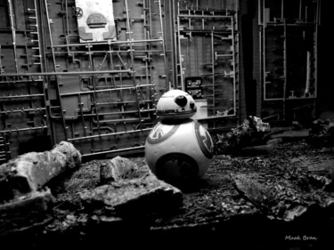 Photographie intitulée "BB-8" par Maak Bran, Œuvre d'art originale, Photographie numérique