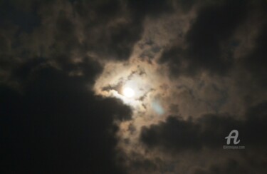 Фотография под названием "Full Moon Night  Nu…" - Mariska Ma Veepilaikaliyamma, Подлинное произведение искусства