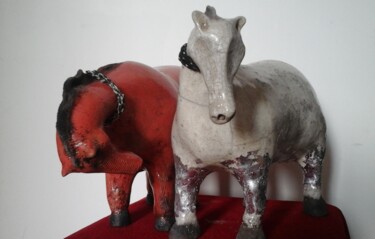 Скульптура под названием "les chevale amoureux" - Majid Hamidiani, Подлинное произведение искусства, Керамика