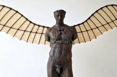 Γλυπτική με τίτλο "Icarus" από Marcin Otapowicz, Αυθεντικά έργα τέχνης, Ξύλο