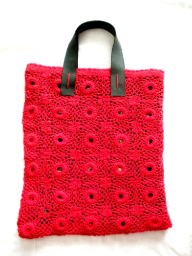 Текстильное искусство под названием "Sac au crochet rect…" - Maribo, Подлинное произведение искусства, Текстильное волокно