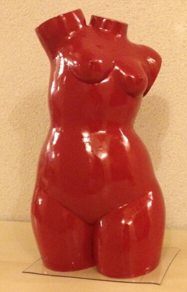 Sculpture titled "Vénus rouge" by Marie Saksik, Original Artwork, Plaster