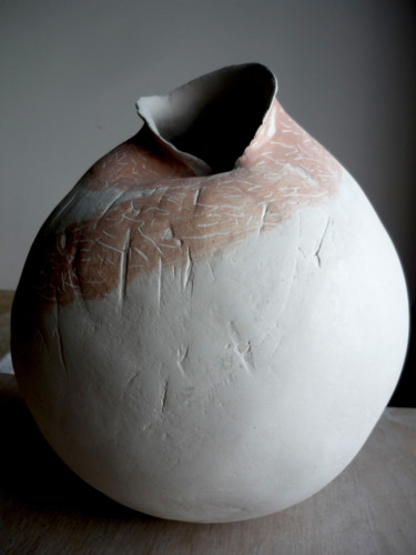 Sculpture titled "outre-cravatee--30c…" by Marie-Claire Touya, Original Artwork, Ceramics
