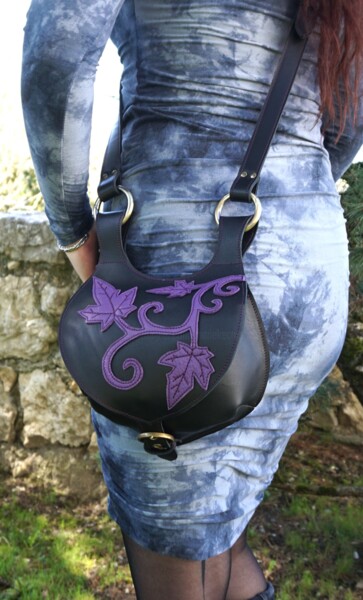 Diseño titulada "Sac bandoulière et/…" por Marieke Creation, Obra de arte original, Accesorios