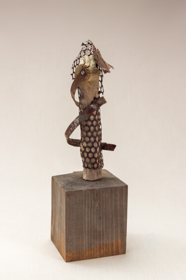 Скульптура под названием "Diva" - Marisu Solís, Подлинное произведение искусства, Металлы