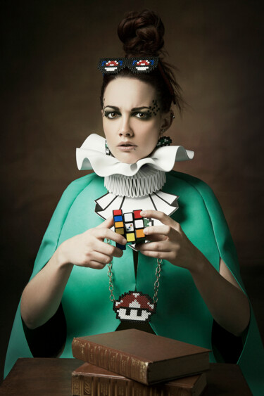 Fotografie mit dem Titel "Rubik's cube" von Mathilde Oscar, Original-Kunstwerk, Digitale Fotografie