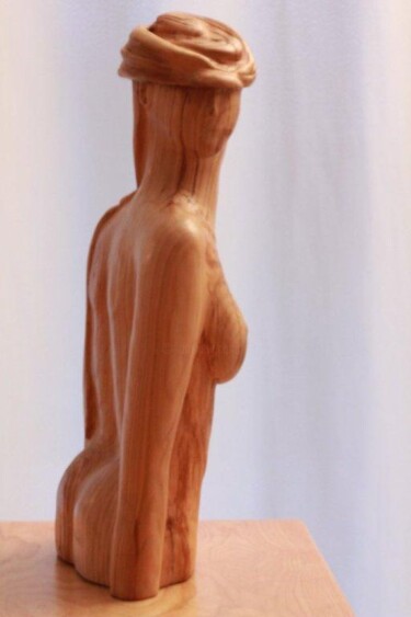 Escultura intitulada "Femme au chapeau" por Max Bernard, Obras de arte originais, Madeira