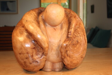 Scultura intitolato "Sous le manteau" da Max Bernard, Opera d'arte originale, Legno