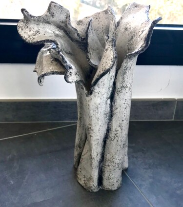 Rzeźba zatytułowany „Mon vase "fleur"” autorstwa Meryl, Oryginalna praca, Ceramika