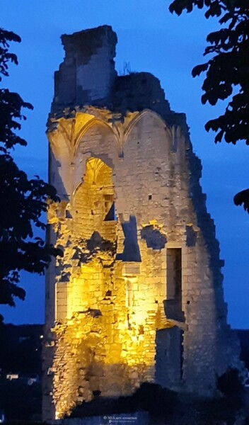 Photographie intitulée "Chauvigny, Cité Méd…" par Mia Art-Creation, Œuvre d'art originale, Photographie numérique