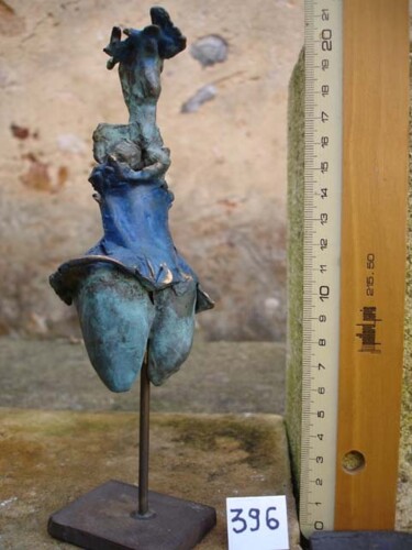 Sculpture titled "Corset BLUE- (autre…" by Michel Moskovtchenko, Original Artwork, Metals