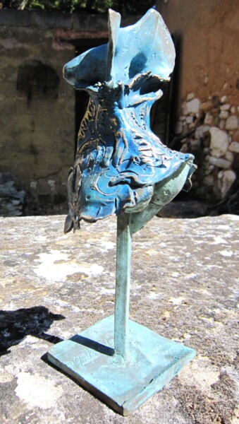 Sculpture titled "NOUVELLE FEMME AU C…" by Michel Moskovtchenko, Original Artwork, Metals