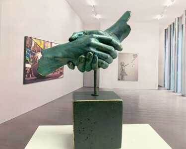 Scultura intitolato "Friendship Green ru…" da Miguel Guía, Opera d'arte originale, Bronzo