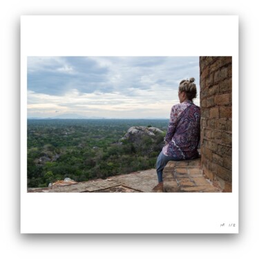 Фотография под названием "atop a rock" - Miles Astray, Подлинное произведение искусства, Цифровая фотография