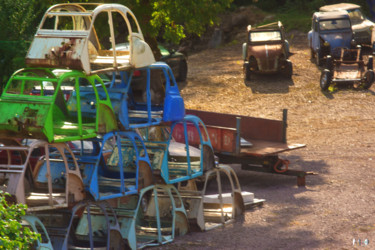 Fotografia intitulada "Pyramide de 2 cv" por Miodrag Aubertin, Obras de arte originais