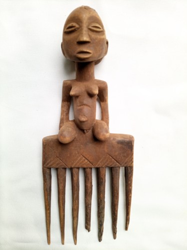 雕塑 标题为“African tribal comb…” 由Jafeth Moiane, 原创艺术品, 木