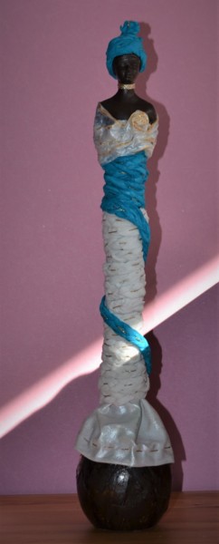 Sculpture intitulée "Les élégantes : Lys" par Monique Schoonenburg (MSC), Œuvre d'art originale, Papier mâché