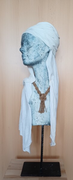Sculptuur getiteld "Monia" door Monique Schoonenburg (MSC), Origineel Kunstwerk, Roestvrij Staal