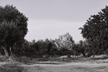 Photographie intitulée "Mediterranean views…" par Monochrome Renditions, Œuvre d'art originale, Photographie argentique