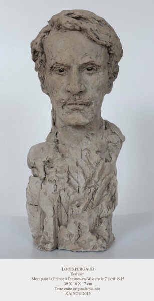 Sculpture intitulée "Louis Pergaud - écr…" par Nacera Kaïnou, Œuvre d'art originale, Terre cuite