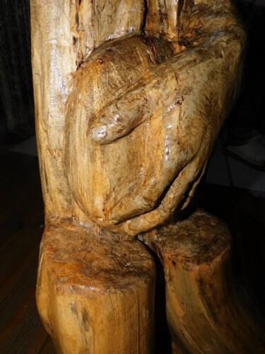 Skulptur mit dem Titel "Main calebasse" von Nadine Pauriche, Original-Kunstwerk, Holz