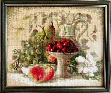 Textile Art titled "Fruits" by Natal A Palocenko, Original Artwork, Embroidery Mounted on artwork_cat.