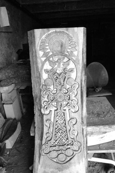 Sculpture titled "croix arménienne en…" by Nicolas Bouriot (KRB1), Original Artwork, Wood