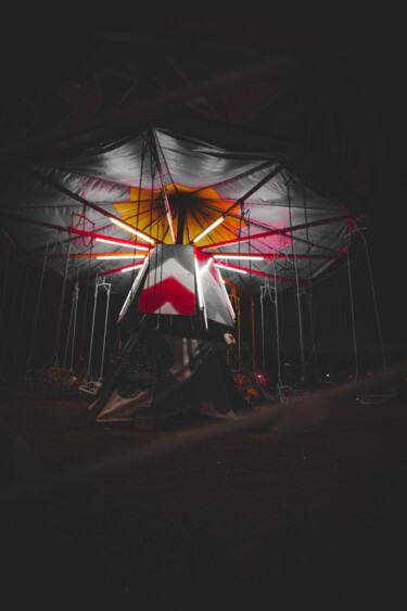 Photography titled "carousel" by Nicolas Giannatasio, Original Artwork, Digital Photography