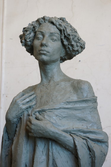 Sculpture titled "Portrait with hands." by Nikolai Shatalov, Original Artwork, Clay