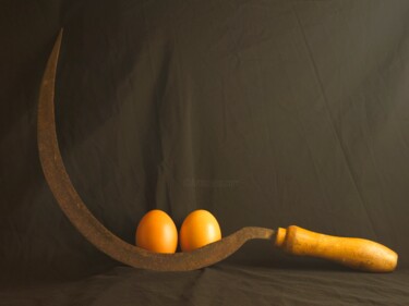 Photography titled "Sickle and eggs. St…" by Nina Karymova (Nino), Original Artwork, Non Manipulated Photography
