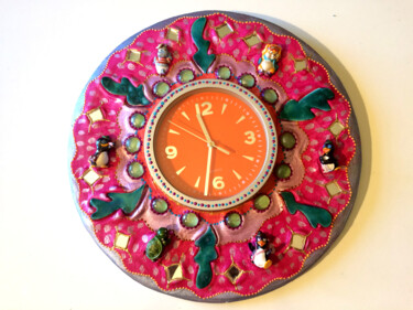 Design titled "horloge kitch rose…" by Odile Maffone, Original Artwork, Accessories