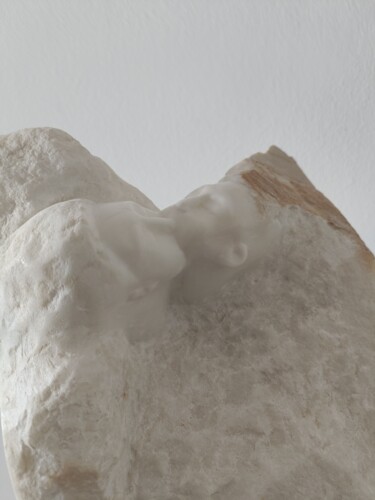 Rzeźba zatytułowany „L'ultimo bacio” autorstwa Olatz Intxausti, Oryginalna praca, Kamień