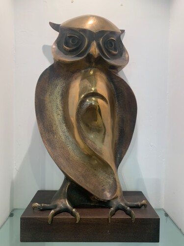 Sculpture titled "Филин-ночной охотник" by Oleg Putilin, Original Artwork, Bronze