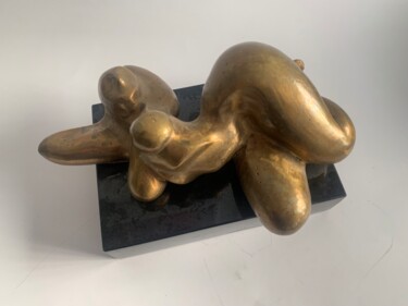 Sculpture titled "Летний сон" by Oleg Putilin, Original Artwork, Bronze