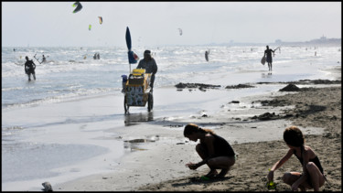 Photography titled "Scènes de plage 4" by Alain Brasseur, Original Artwork