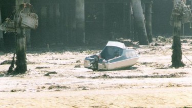 Fotografie getiteld "Stranded" door Pato Van Hecke, Origineel Kunstwerk