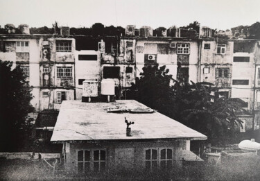 「Derrière l'hotel 4…」というタイトルの写真撮影 Pauline Clukkerによって, オリジナルのアートワーク, アナログ写真