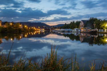 Photography titled "Le canal à l'heure…" by Paulo Viana, Original Artwork, Digital Photography Mounted on Aluminium