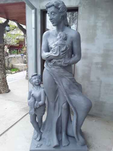 「Мама」というタイトルの彫刻 Pavel Ambulによって, オリジナルのアートワーク, コンクリート