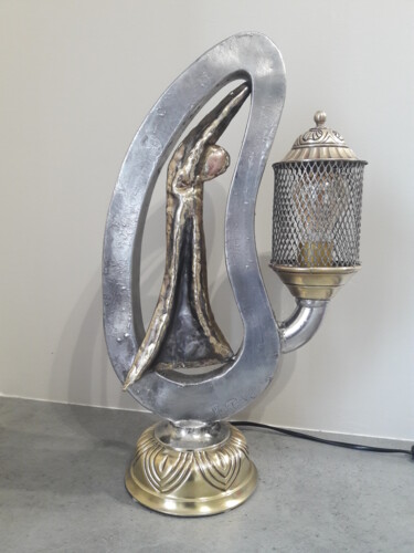 「Lampe art déco récu…」というタイトルの彫刻 Philippe Fautrezによって, オリジナルのアートワーク