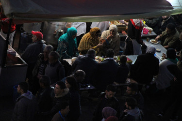 Photographie intitulée "14-la-place-jemaa-e…" par Michel Hervo, Œuvre d'art originale