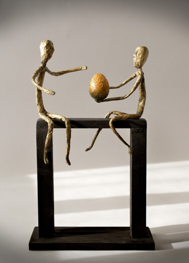 Sculpture titled ""Partagez ce qui es…" by Picrate, Original Artwork, Metals