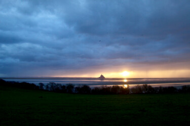 Photographie intitulée "Mont Saint-Michel,…" par Pierre-Yves Rospabé, Œuvre d'art originale, Photographie numérique