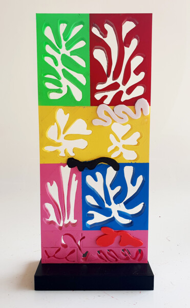 「PyB totem fleurs Ma…」というタイトルの彫刻 Pybによって, オリジナルのアートワーク, 樹脂