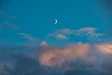 Photographie intitulée "Sky is the limit" par Raafetmus, Œuvre d'art originale, Photographie numérique