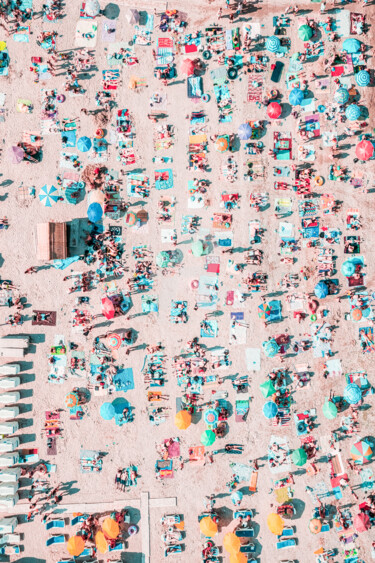 Fotografia zatytułowany „Umbrellas, Beach An…” autorstwa Radu Bercan, Oryginalna praca, Fotografia cyfrowa